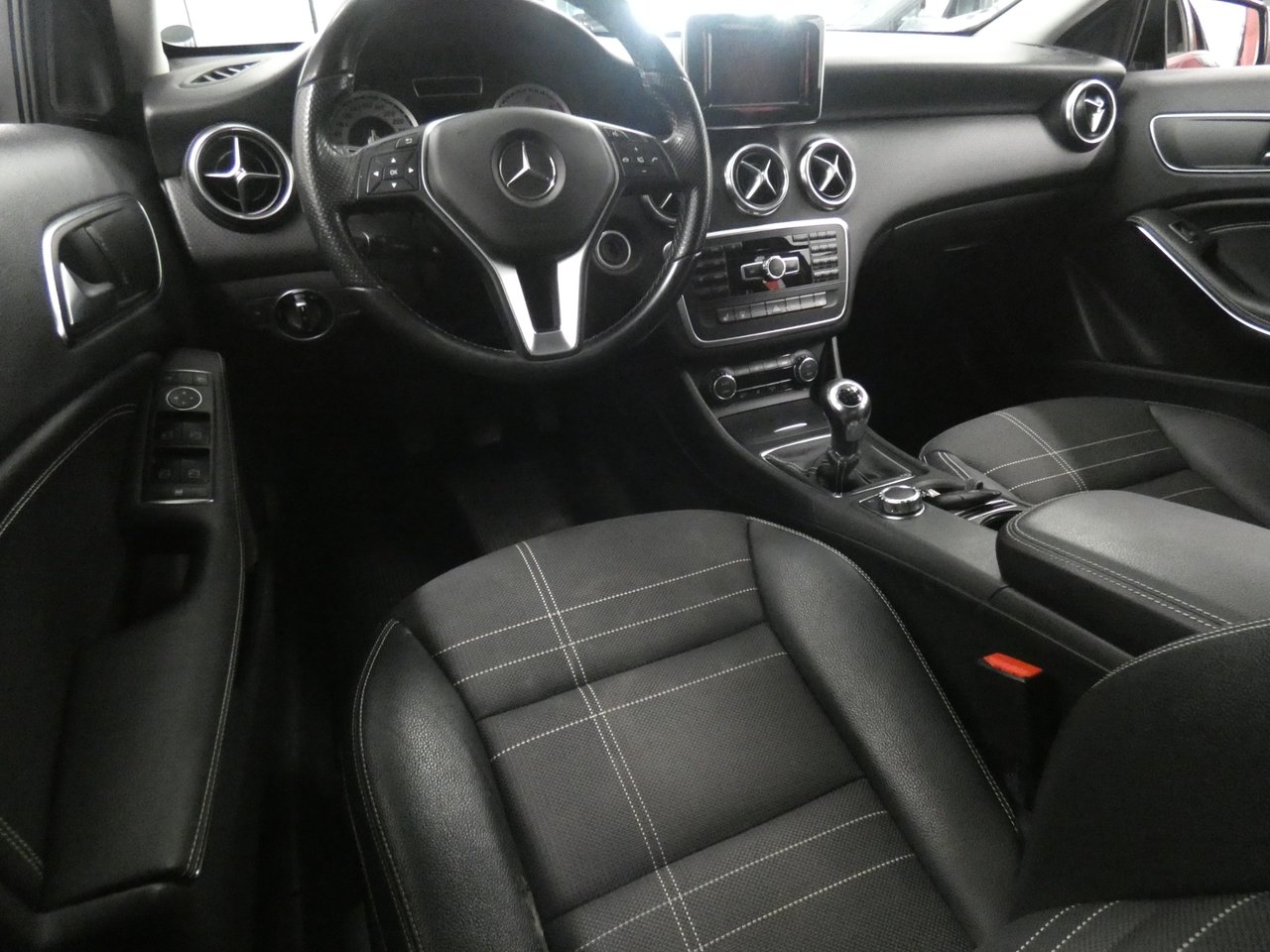Mercedes-Benz A 200 CDI Urban Euro 6 2014, bild 7/10