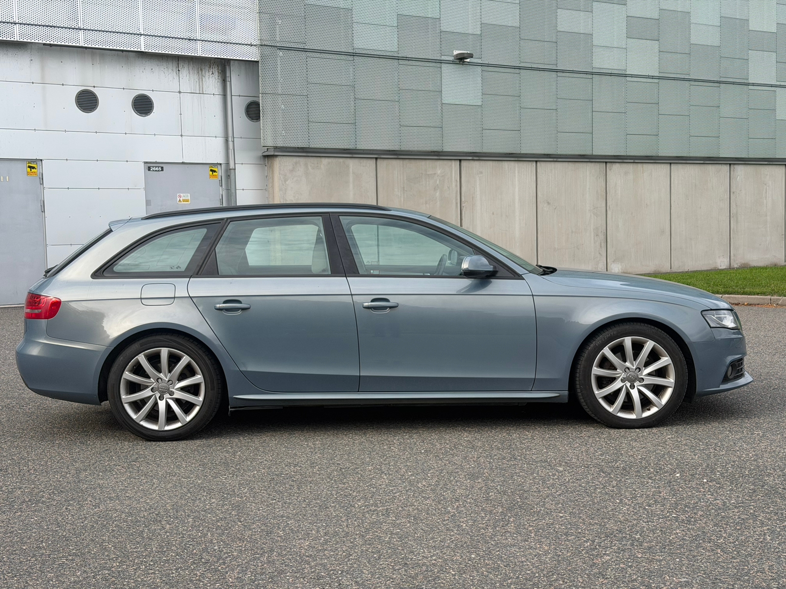 Audi A4 Avant 2.0 TDI DPF Multitronic 2009, bild 6/8