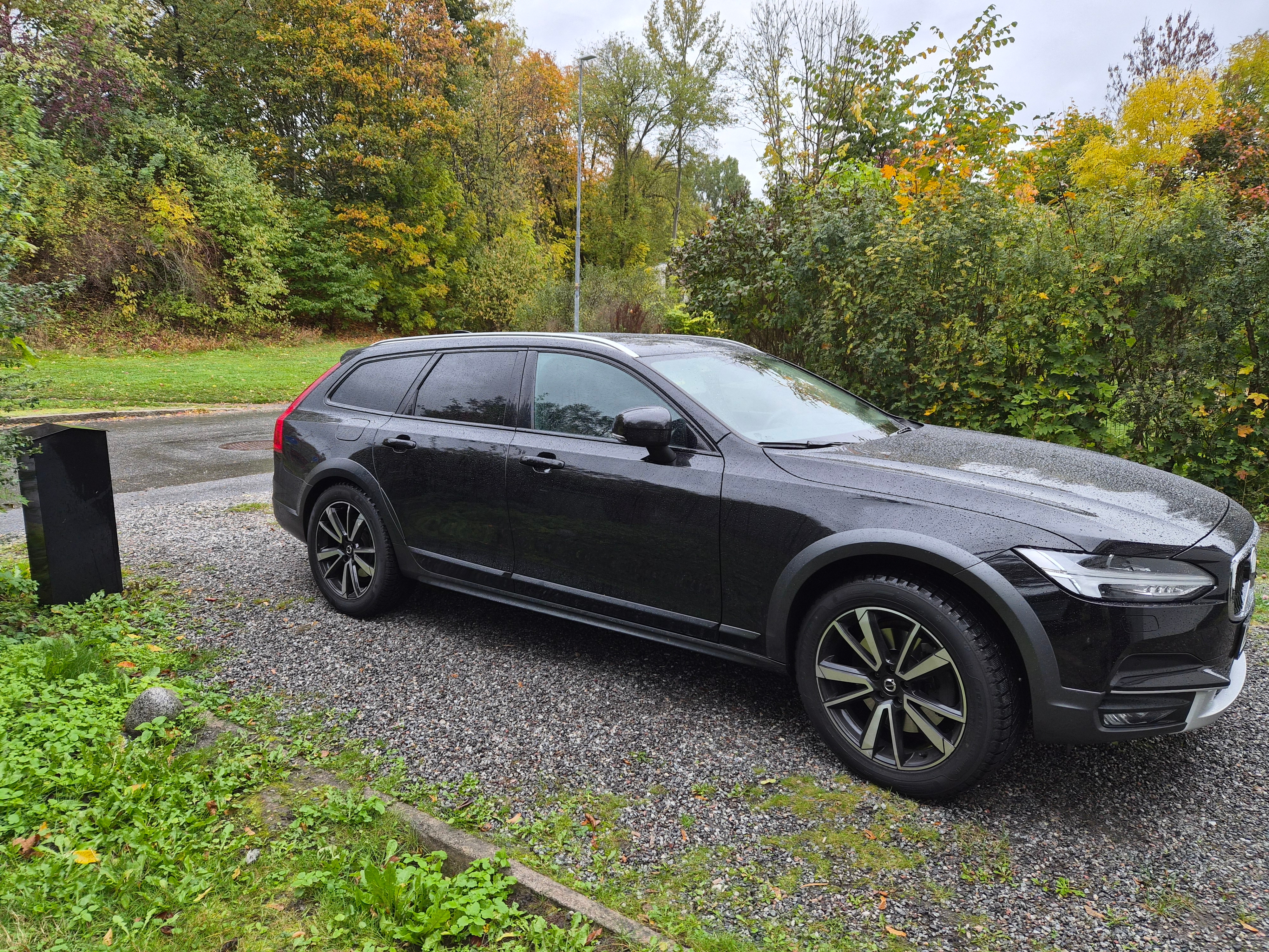 Volvo V90 Cross Country D4
