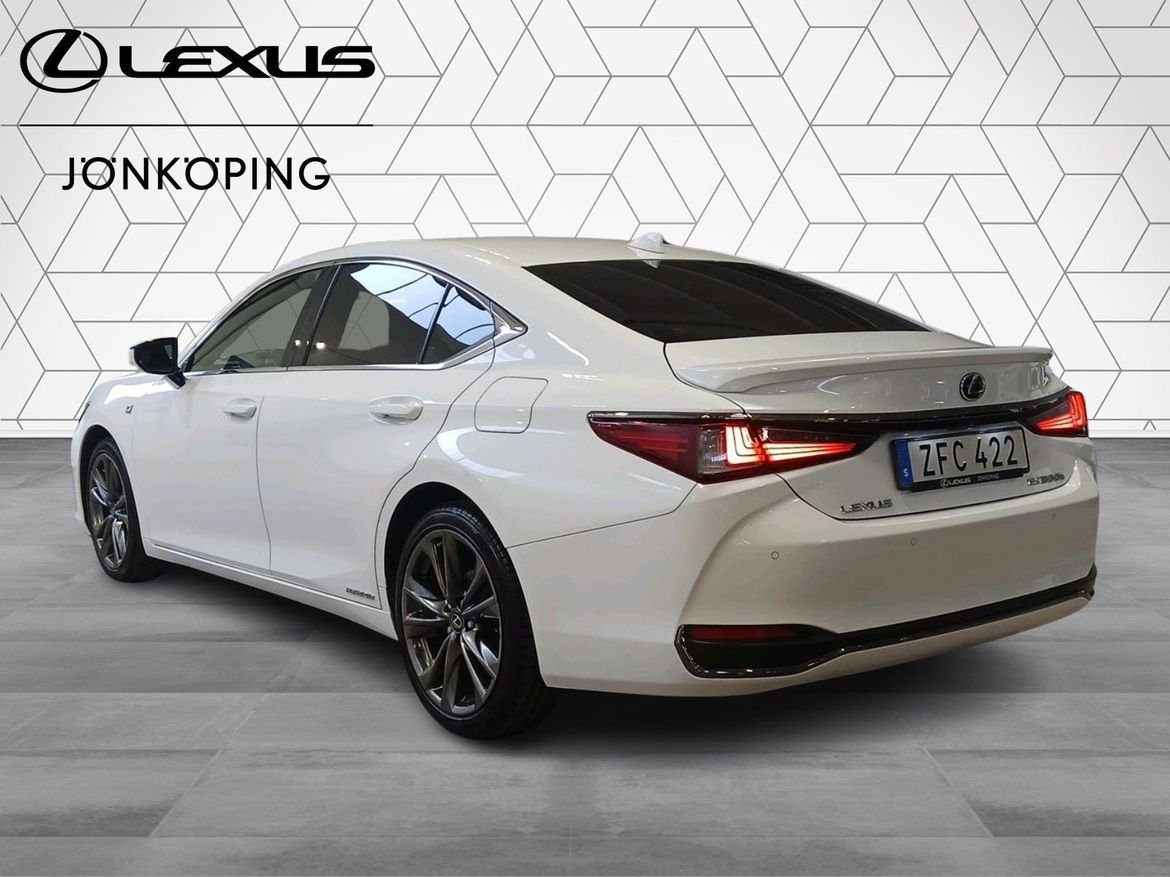 Lexus ES 300H F SPORT S 2019, bild 6/10