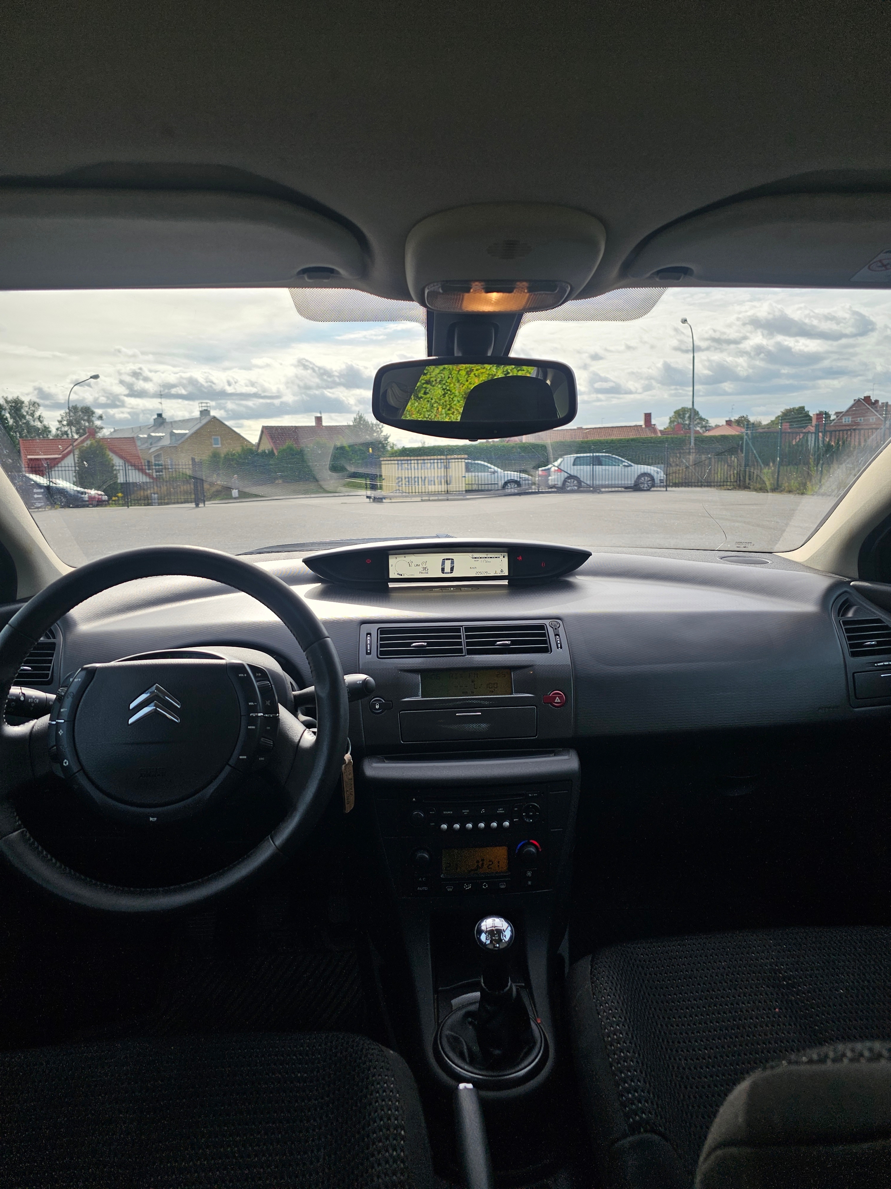 Citroen C4 1.6 HDiF Manuell 2009, bild 6/6