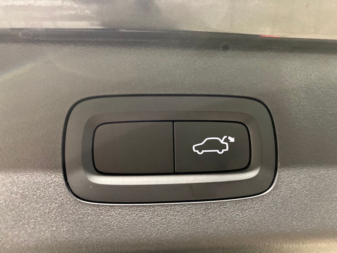 Lynk & Co 01 More PHEV 2025, bild 7/10