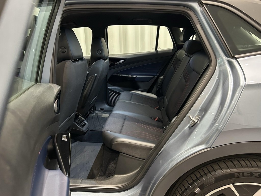 Volkswagen ID.4 GTX 82 kWh 299hk 2022, bild 7/10