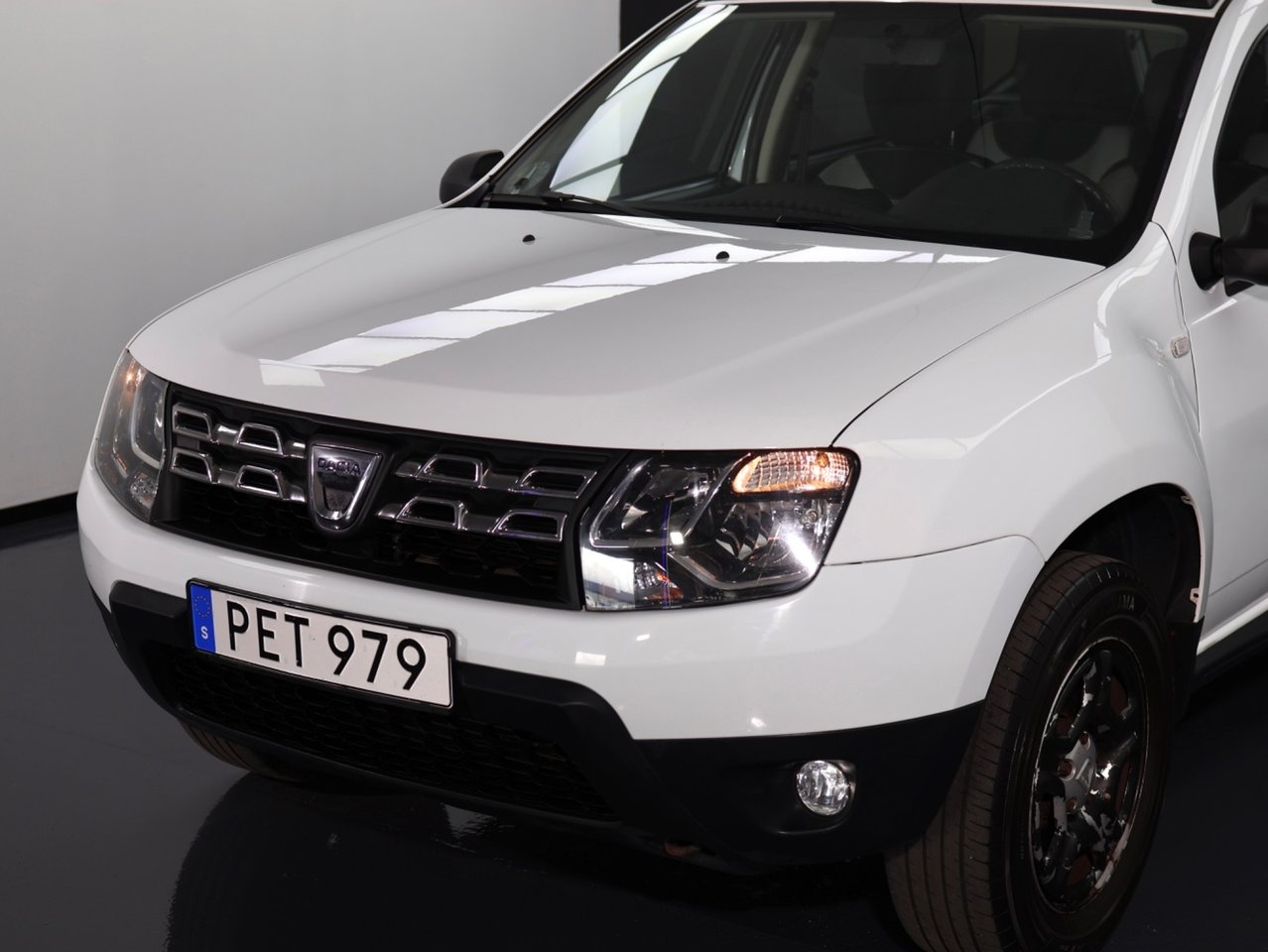 Dacia Duster 1.2 TCe Manuell Laureate 2017, bild 2/10