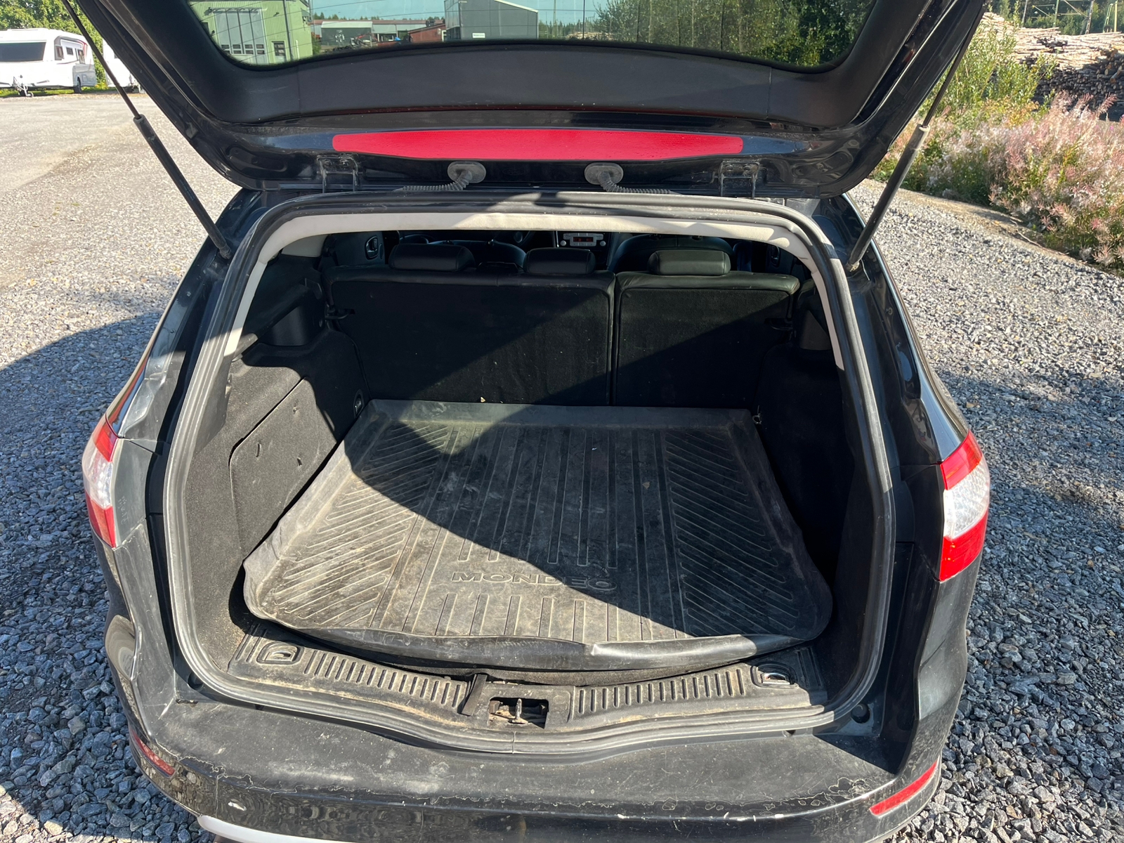 Ford Mondeo Kombi 2.2 TDCi Manuell 2009, bild 4/5