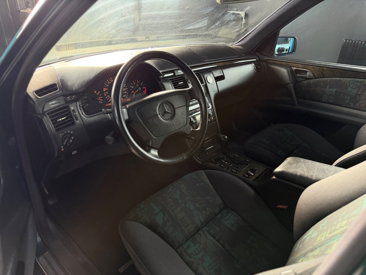 Mercedes-Benz E 1998, bild 6/10