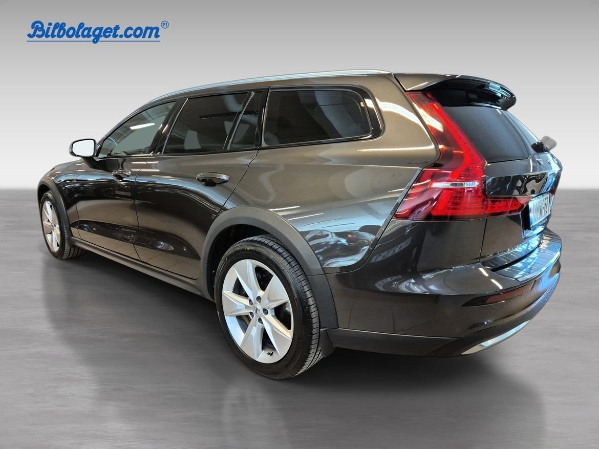 Volvo V60 Cross Country 2023, kuva 4/10