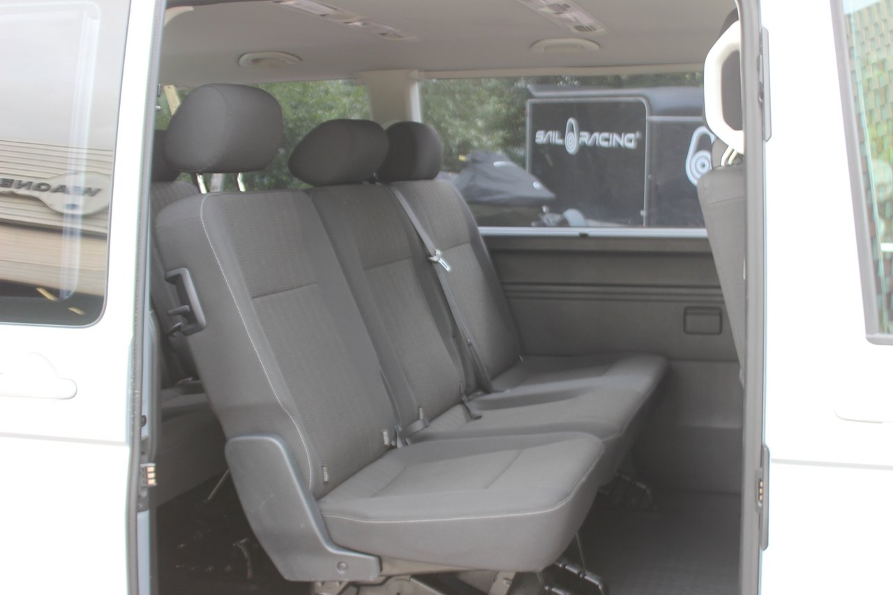 Volkswagen Caravelle 2016, photo 6/10