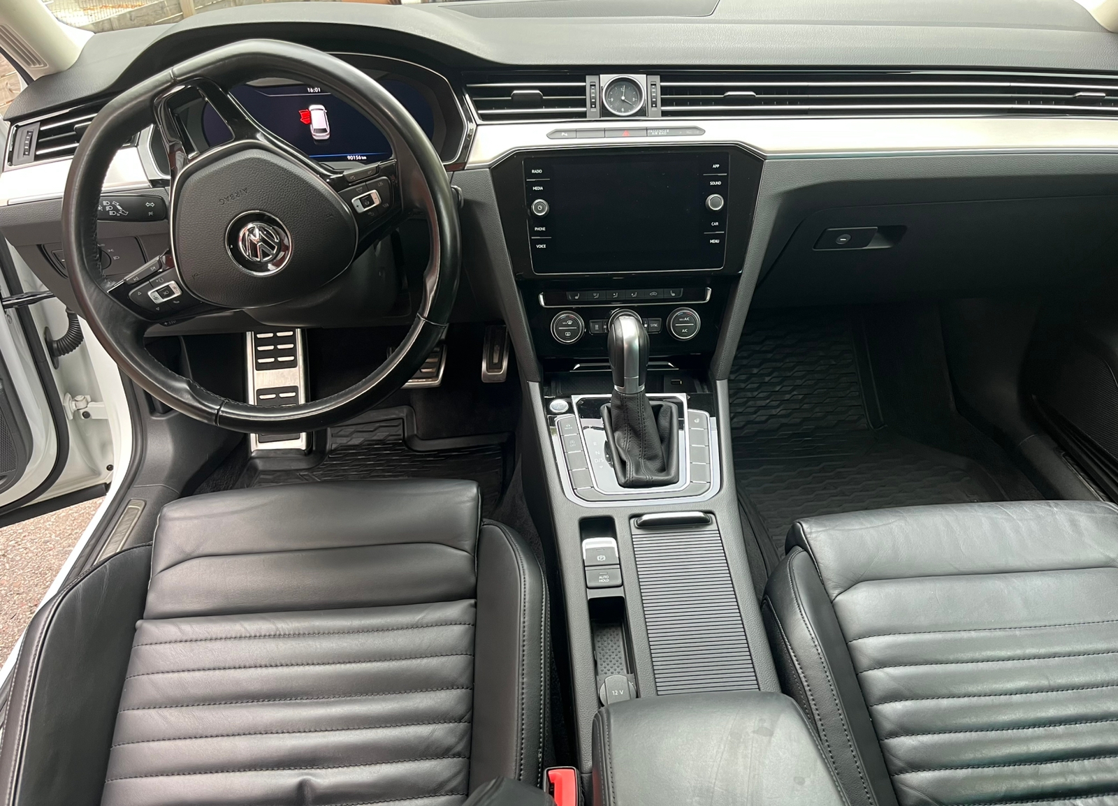 Volkswagen Passat 2018, kuva 5/8