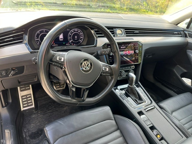 Volkswagen Passat 2018, kuva 6/8