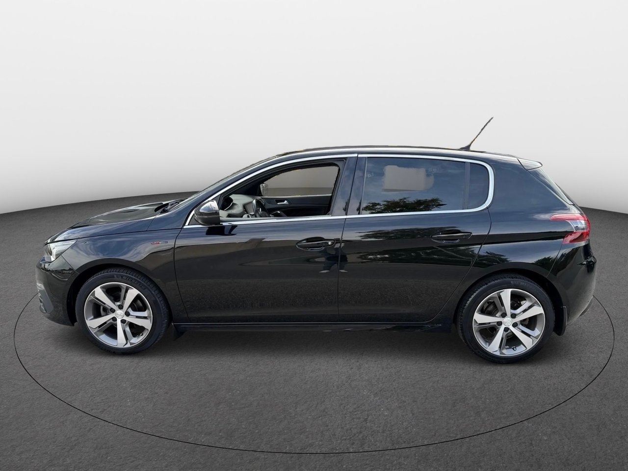 Peugeot 308 1.5 GT-Line Pano 2018, bild 2/10