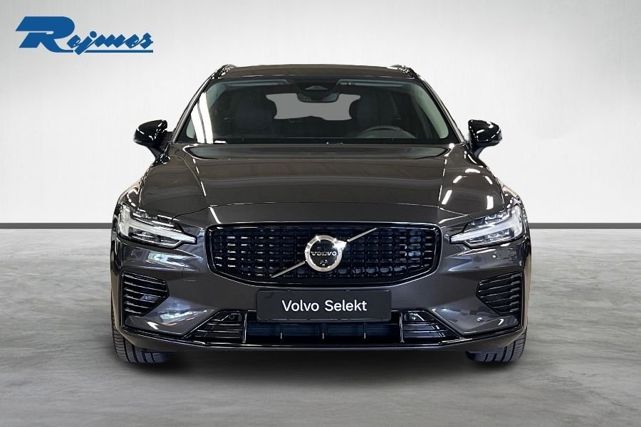 Volvo V60 2025, photo 4/10