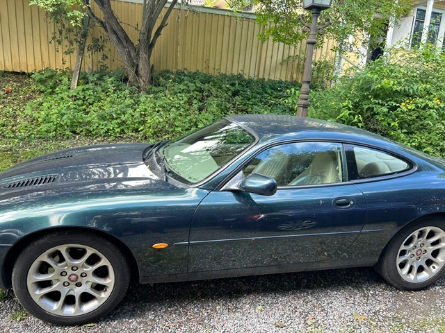 Jaguar XKR