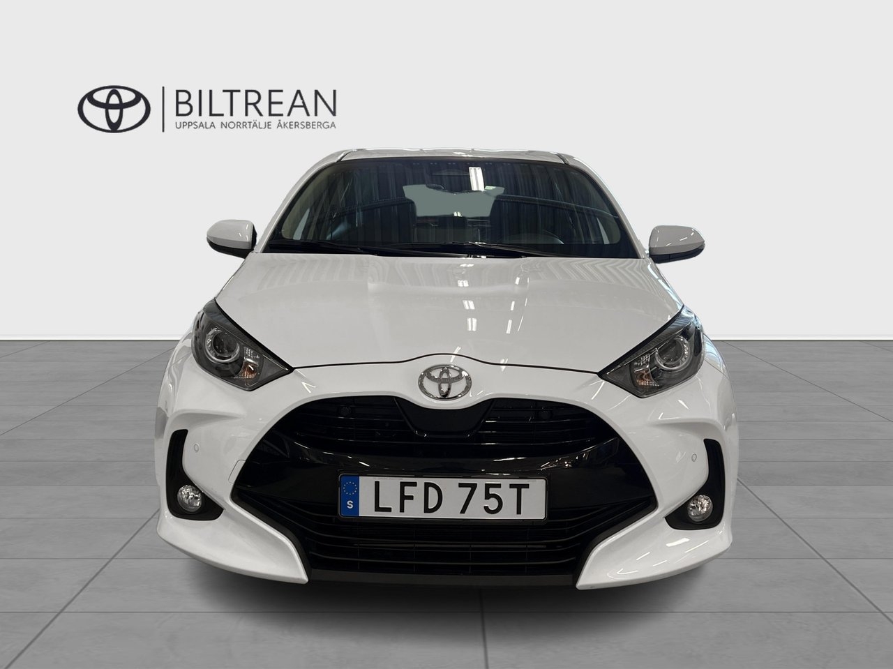 Toyota Yaris 2025, bild 2/10