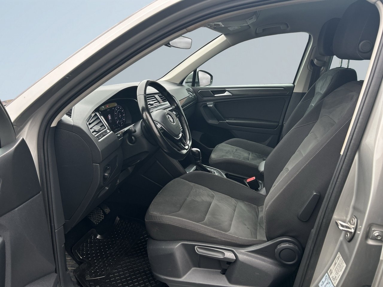 Volkswagen Tiguan 2017, bild 7/24