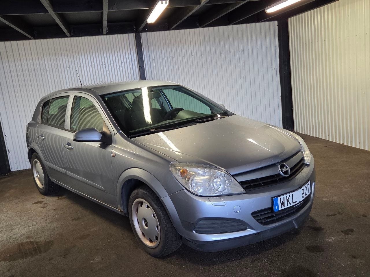 Opel Astra 1.8 ECOTEC Euro 4 2005, photo 2/10