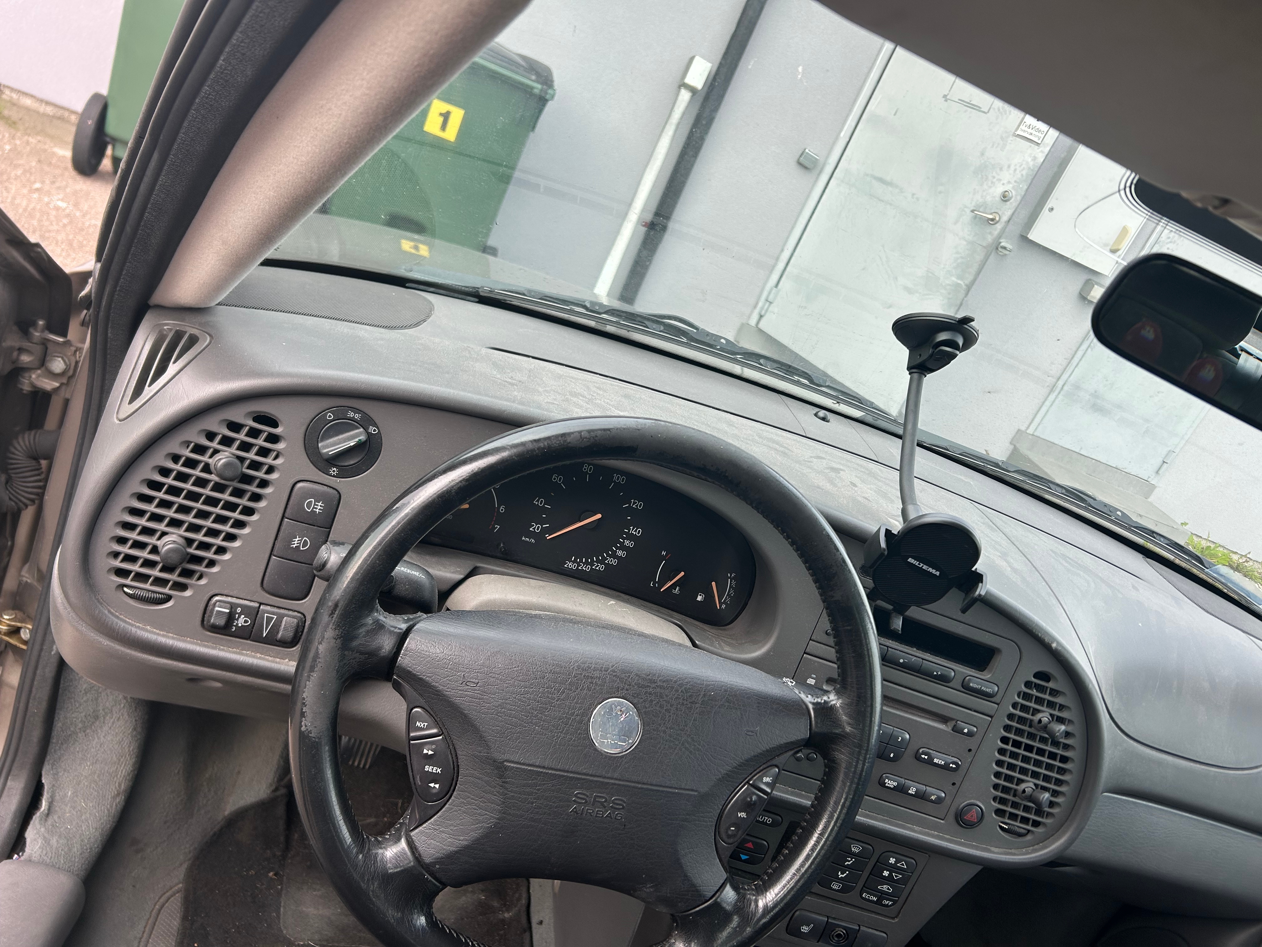 Saab 9-3 5-dörrar 2.0 T Manuell 2002, photo 3/4