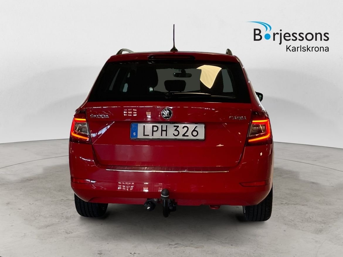 Skoda Fabia Combi Style TSI 110 hk DSG 2019, bild 4/10