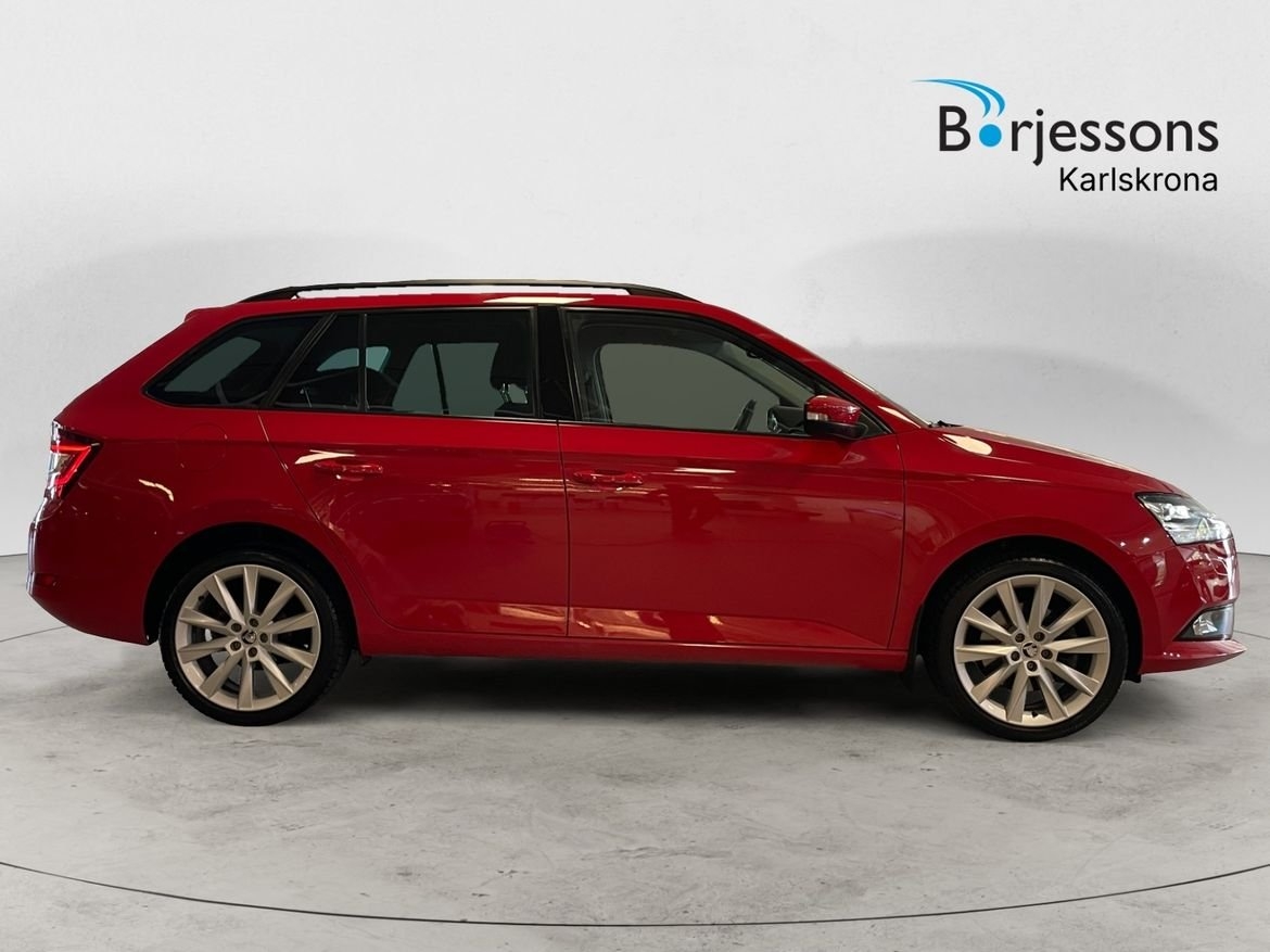 Skoda Fabia Combi Style TSI 110 hk DSG 2019, bild 2/10