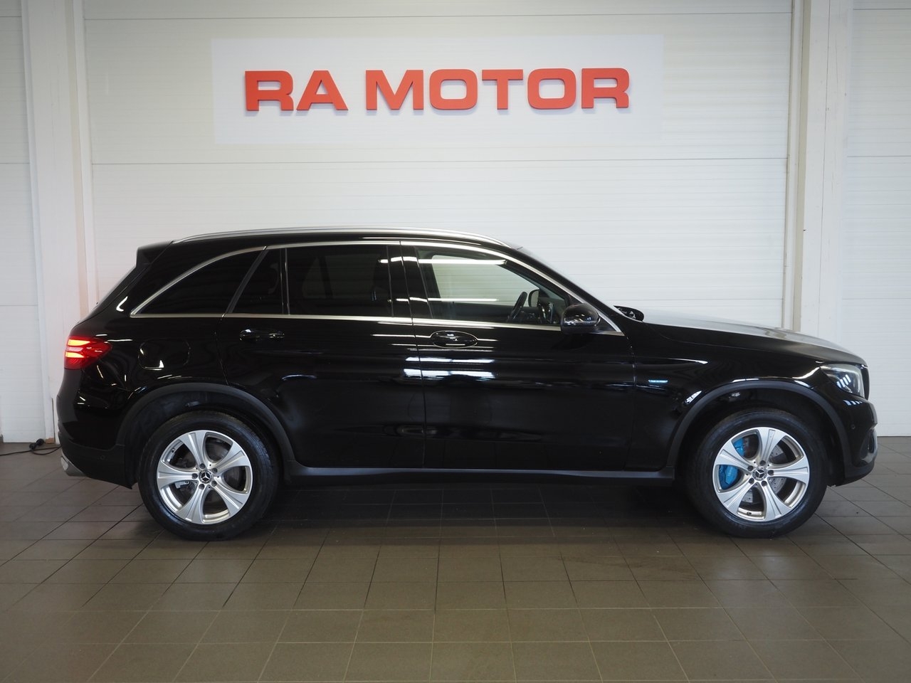 Mercedes-Benz GLC 2017, bild 4/10