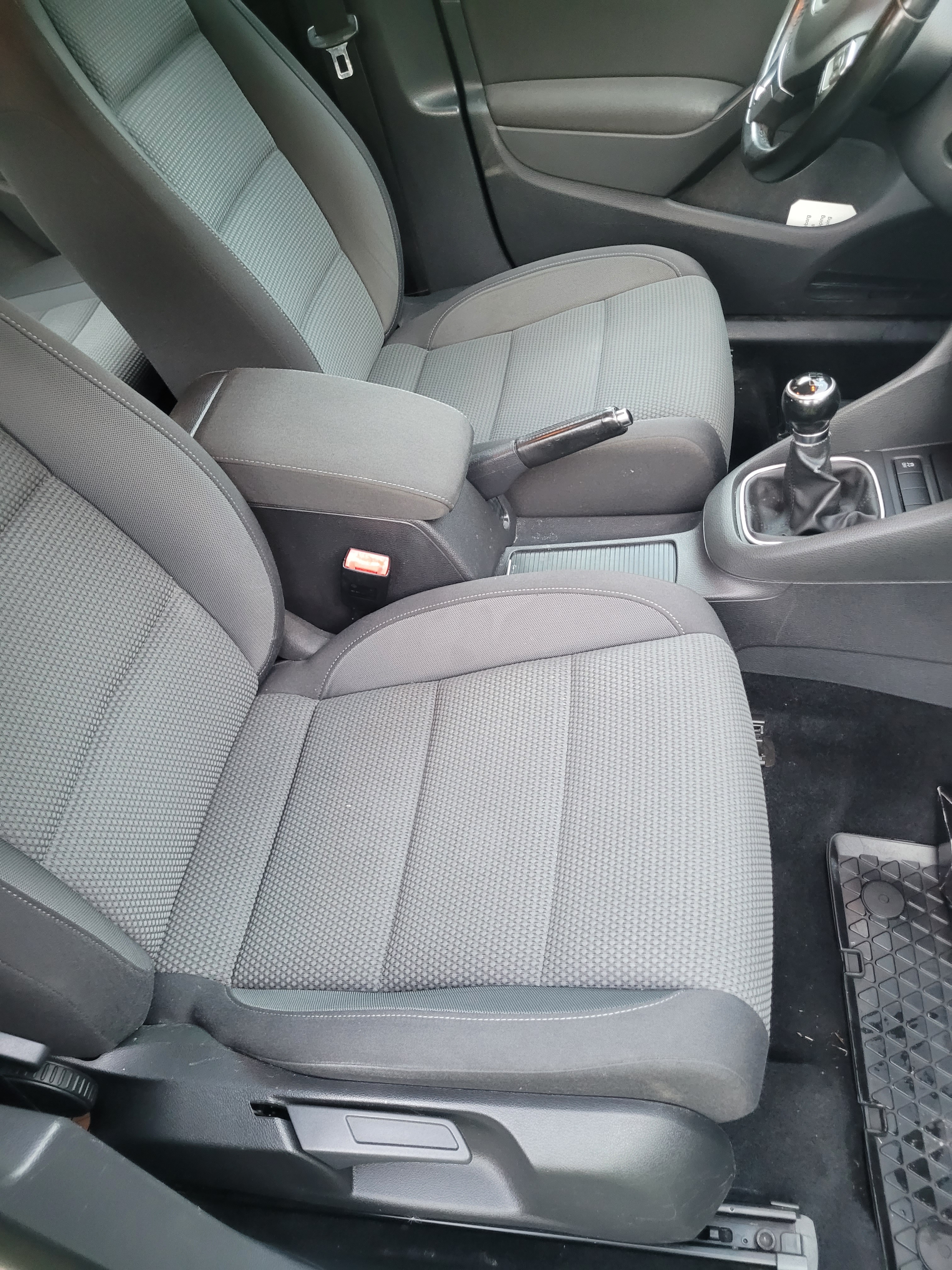 Volkswagen Golf 2011, bild 4/7