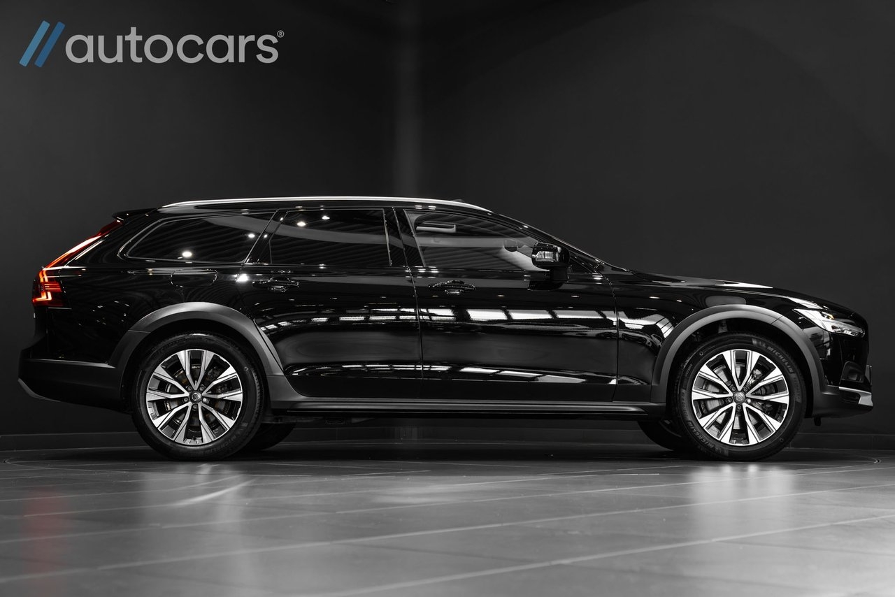 Volvo V90 Cross Country 2023, bild 2/10