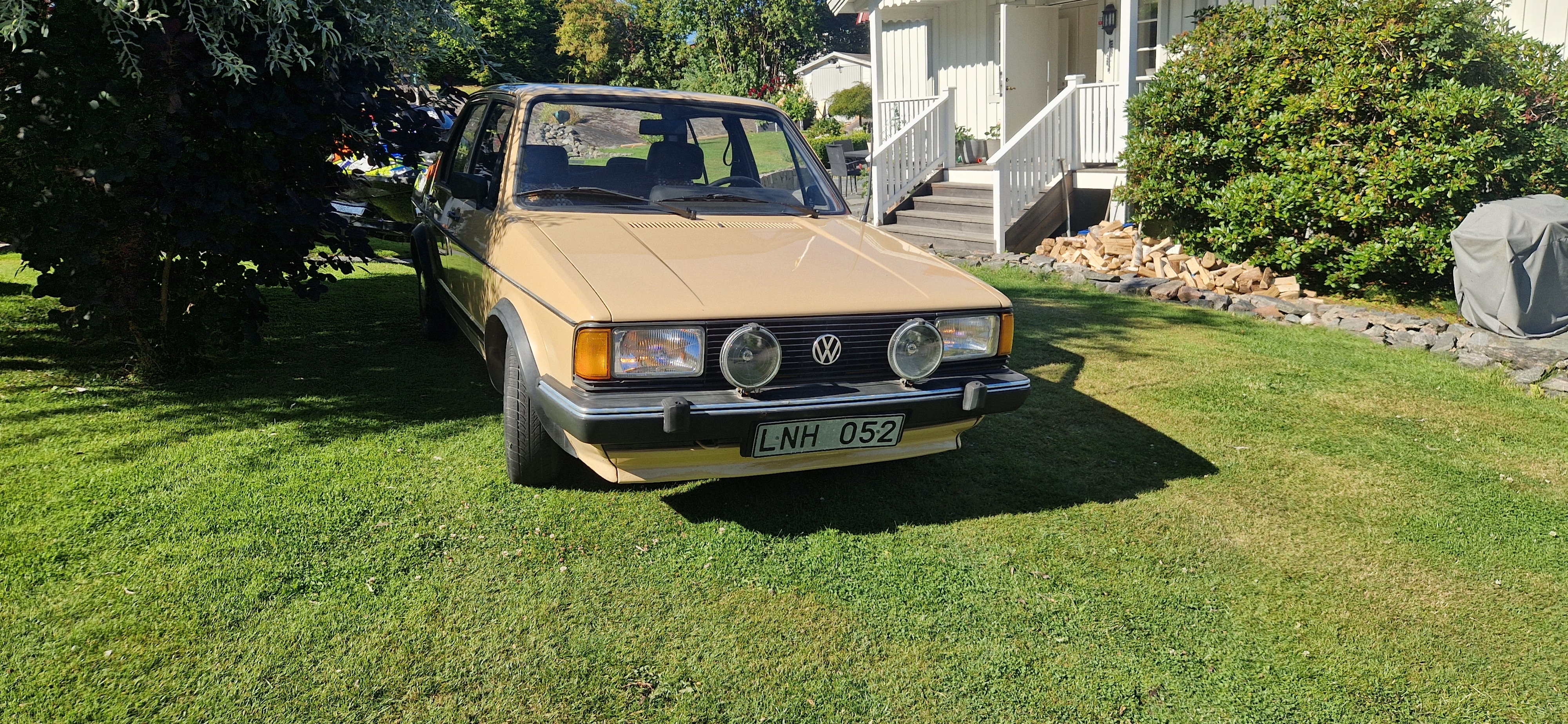 Volkswagen Jetta 4-dörrar 1.6 Manuell 1983, bild 3/7