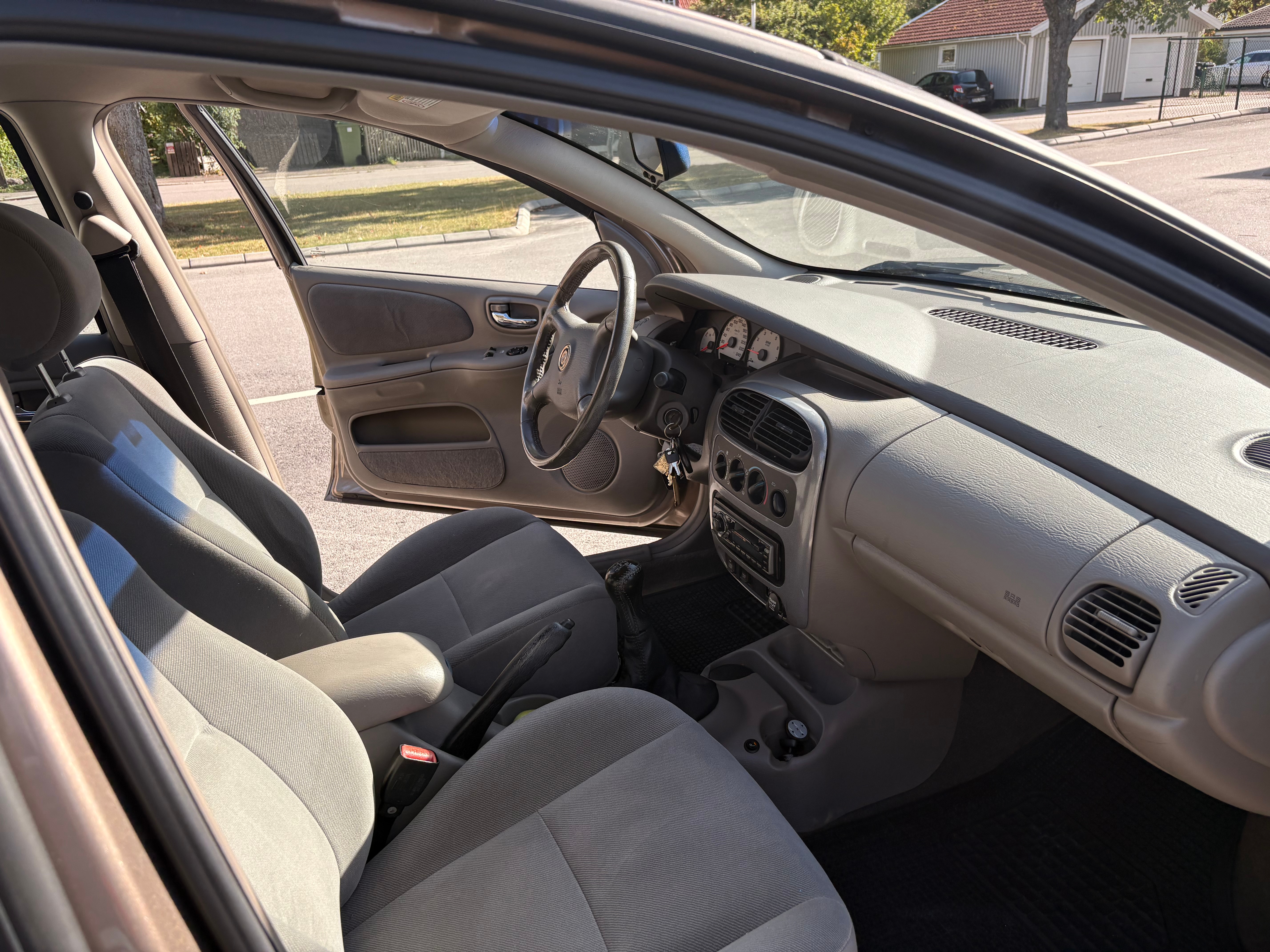 Chrysler Neon 2.0 Manuell 2000, bild 5/10