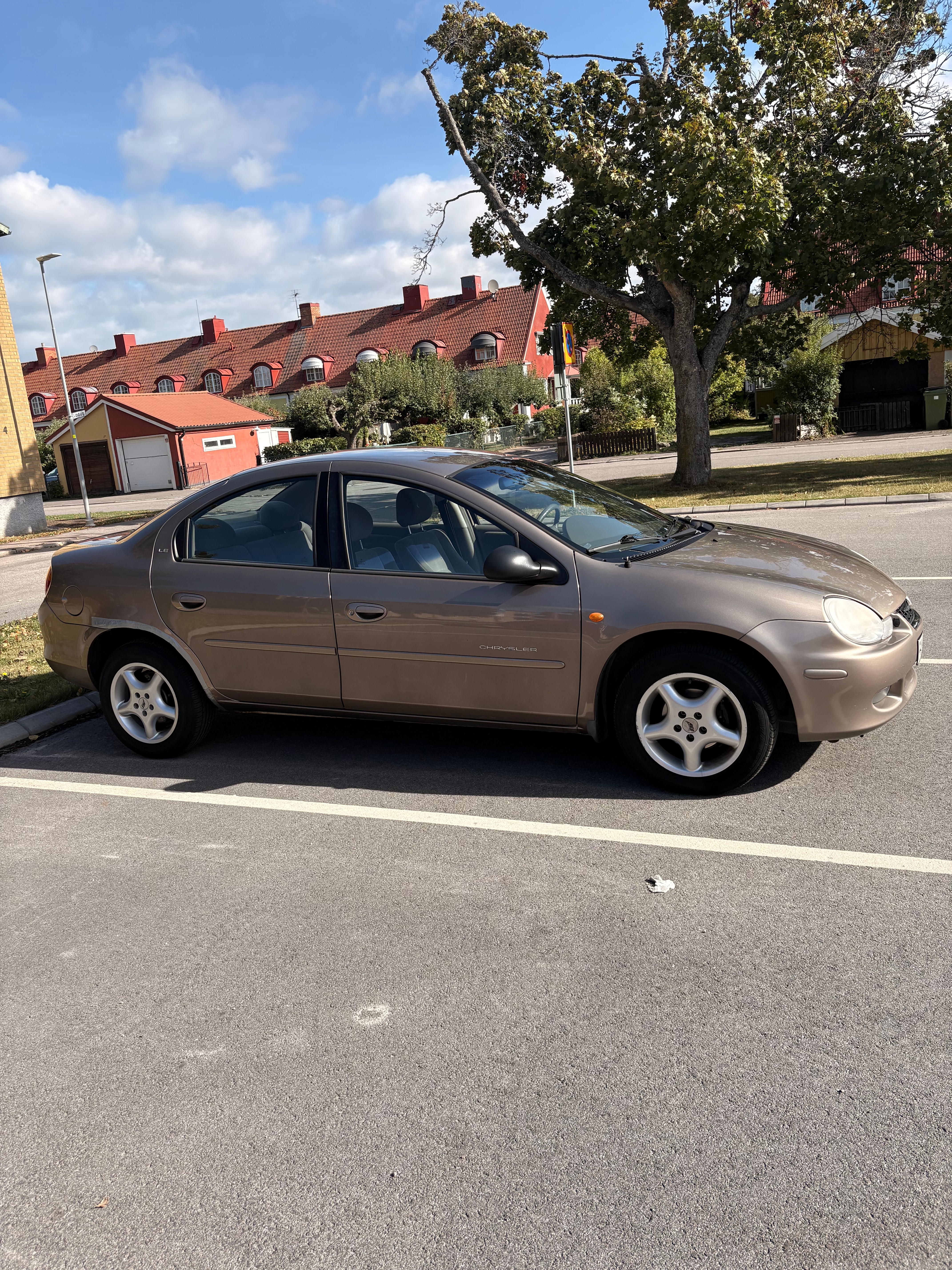 Chrysler Neon 2.0 Manuell 2000, bild 2/10