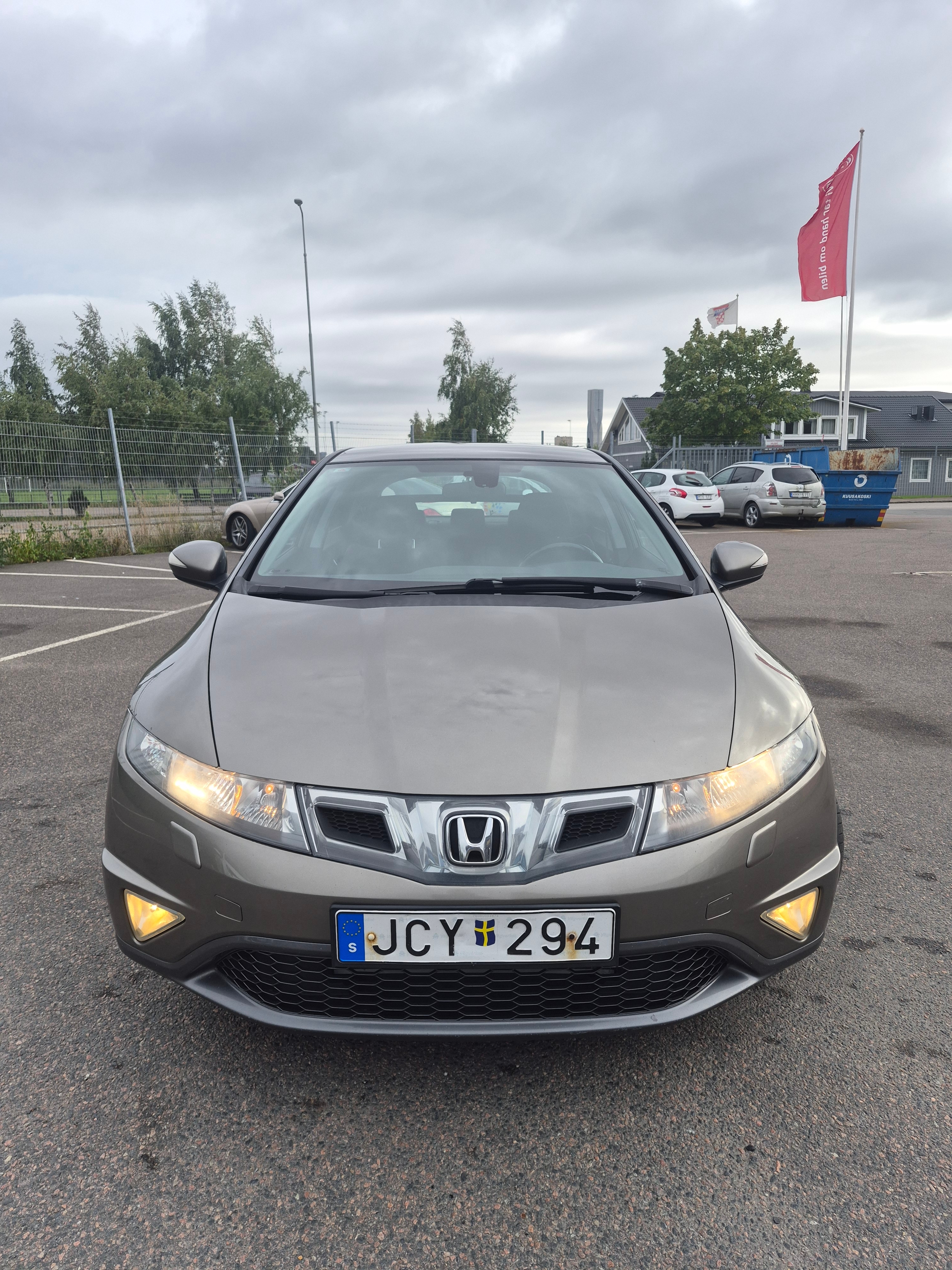 Honda Civic 5-dörrar 1.8 i-VTEC Manuell 2009, bild 2/10