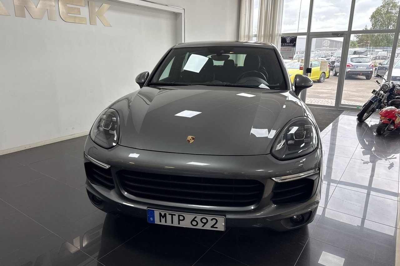 Porsche Cayenne 2016, bild 2/10