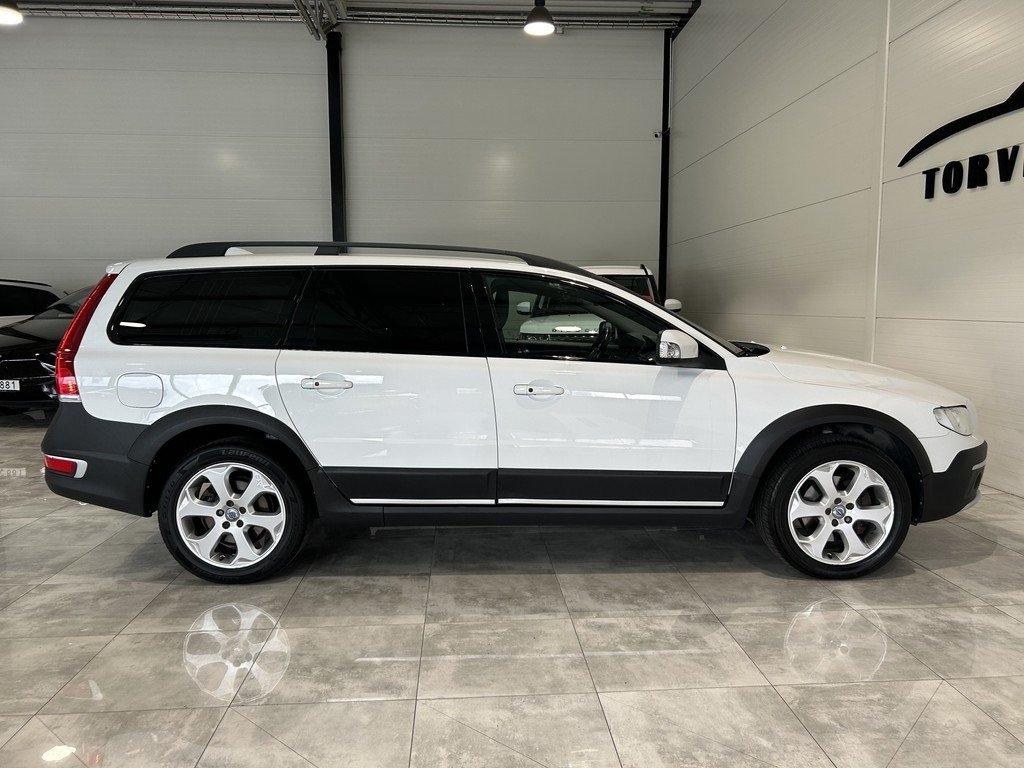 Volvo XC70 D4 AWD Classic 2016, photo 5/18