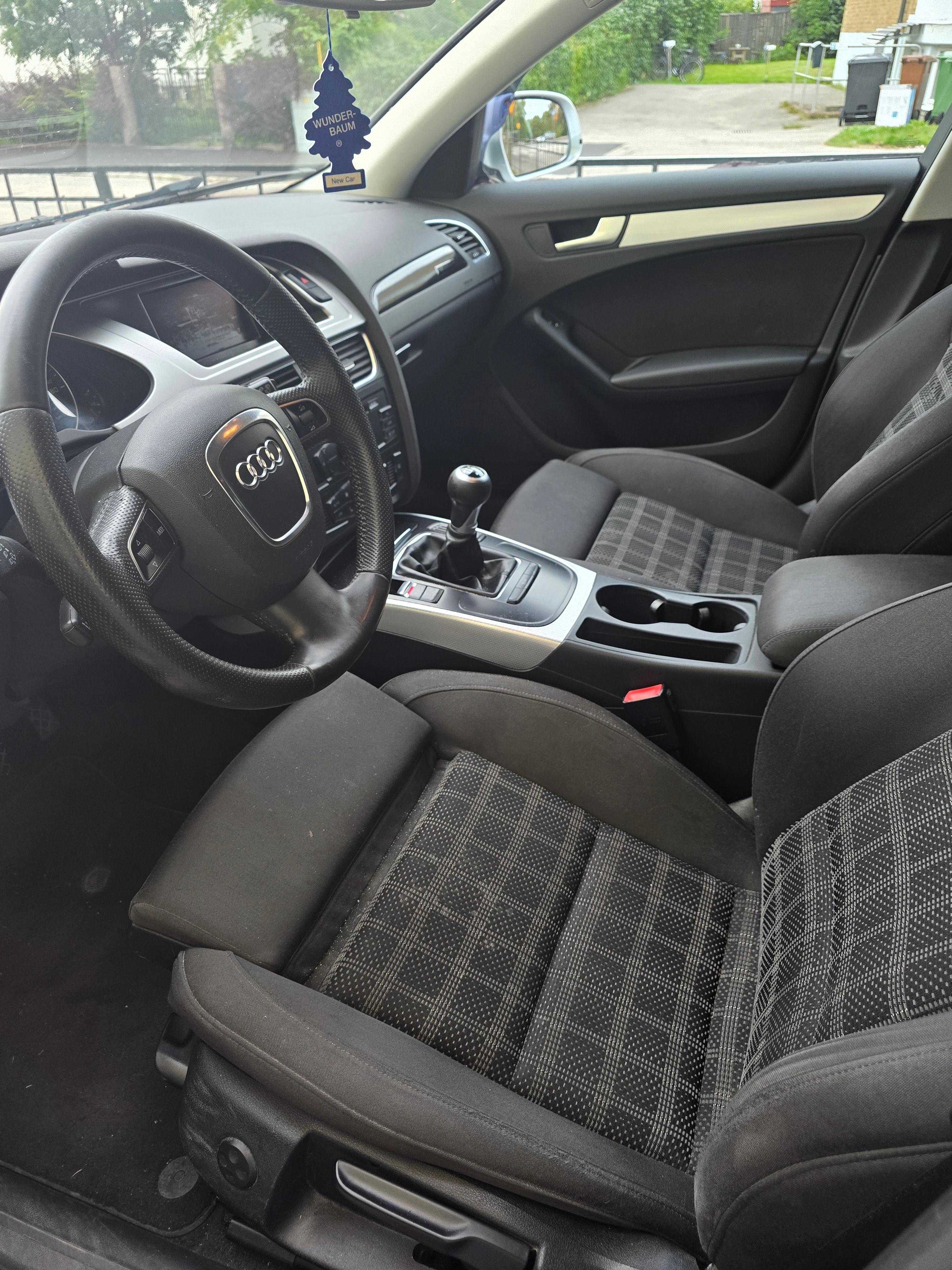 Audi A4 2011, bild 5/7
