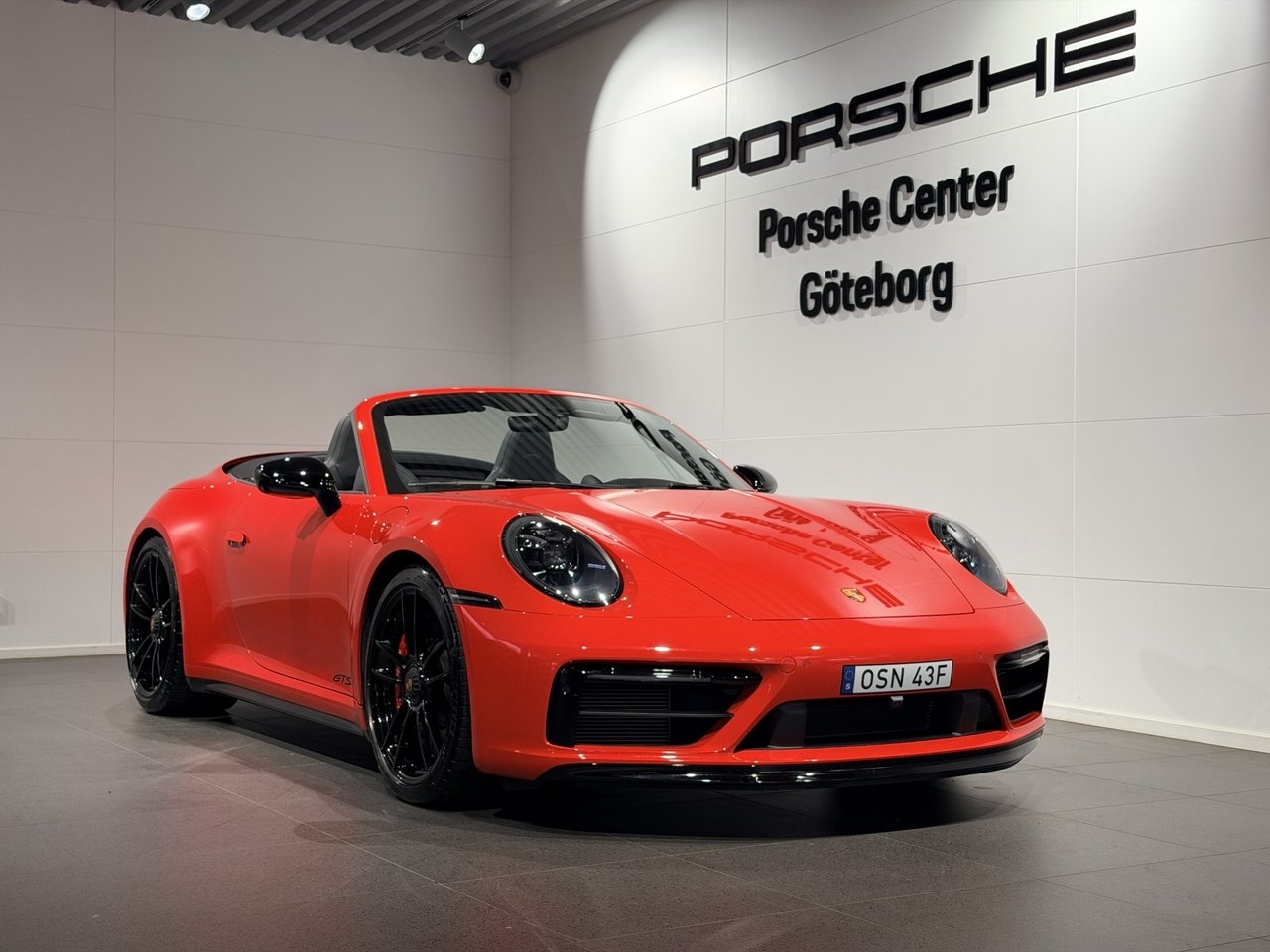 Porsche 911 Carrera 4 GTS Cabriolet 2023, bild 2/10