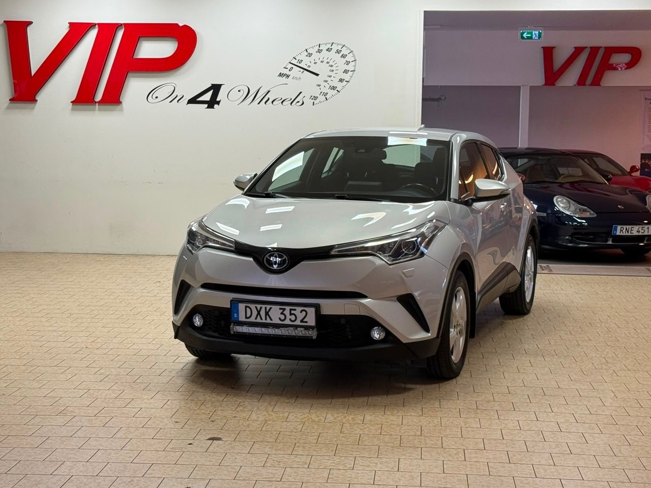 Toyota C-HR 2019, bild 3/10