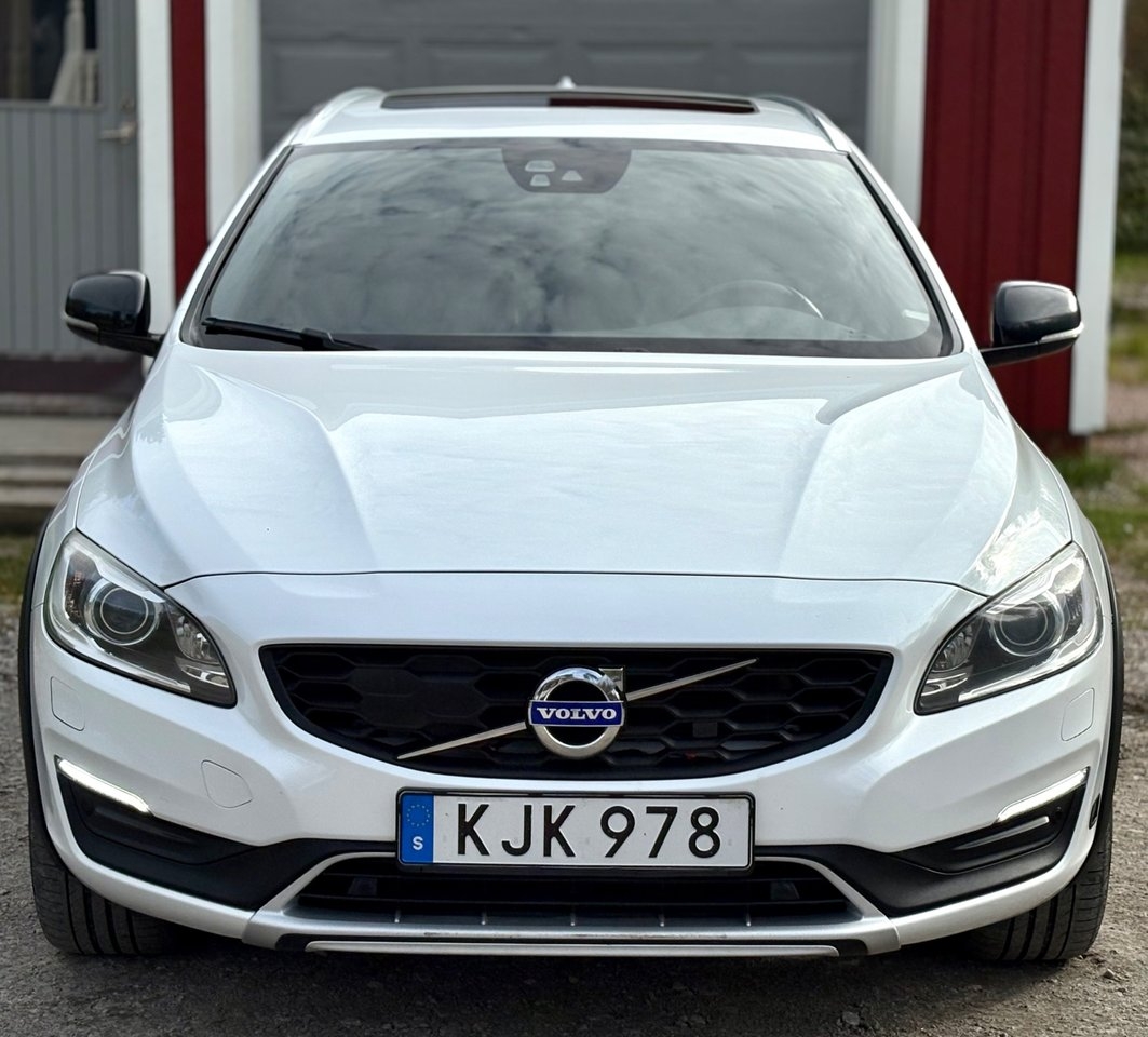 Volvo V60 Cross Country 2016, bild 2/34