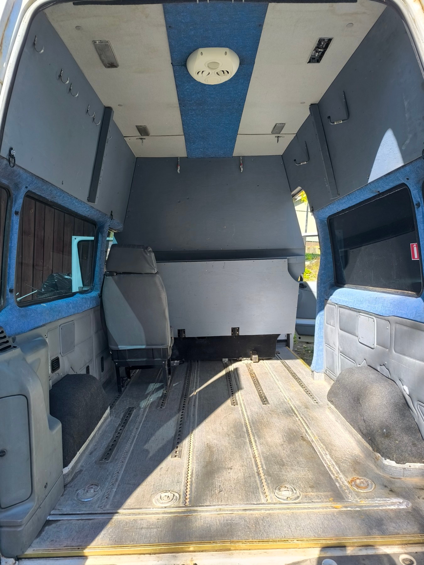 Ford Transit T300 Kombi 2.2 TDCi Manuell 2007, kuva 4/10