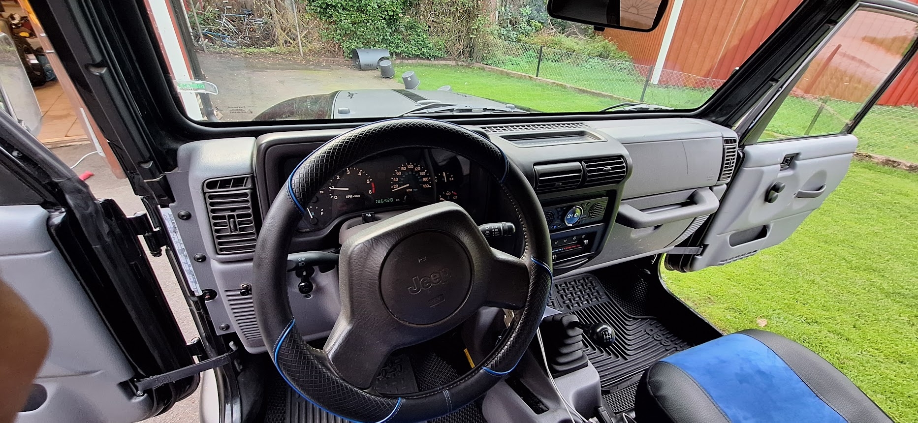 Jeep Wrangler 2.5 4WD Manuell 1998, bild 5/10