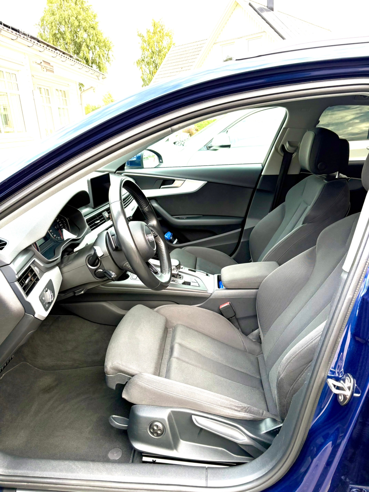 Audi A4 Avant 2.0 TDI quattro S Tronic 2017, bild 5/5