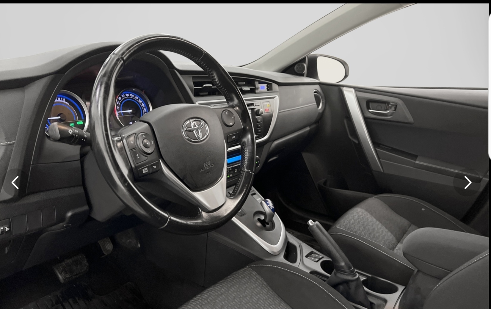 Toyota Auris Touring Sports Hybrid e-CVT 2015, bild 7/10