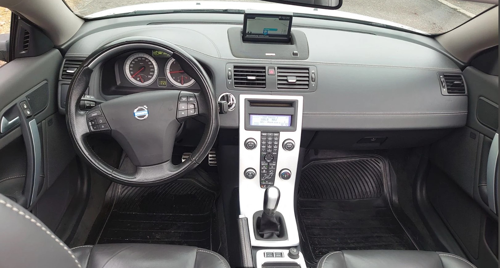 Volvo C70 D3 Manuell 2012, photo 4/6