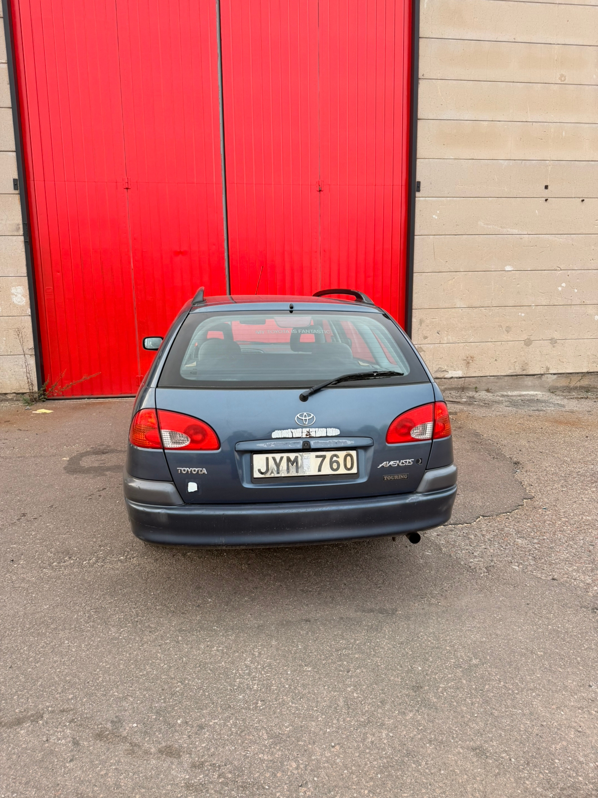 Toyota Avensis Kombi 1.8 Manuell 1999, bild 2/9