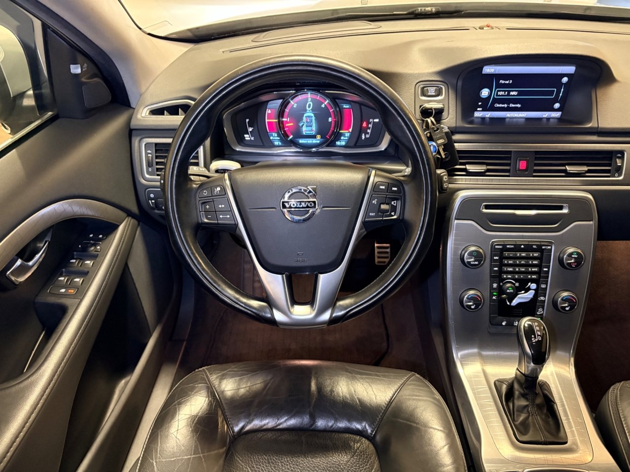 Volvo XC70 D5 AWD Summum Business Ed 2014, kuva 7/10