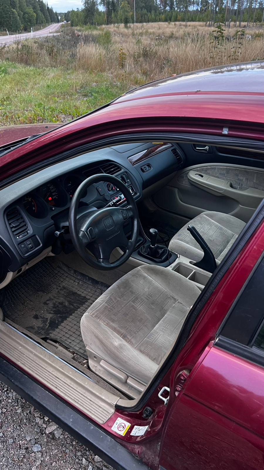 Honda Accord 2.0 Manuell 1999, kuva 5/7