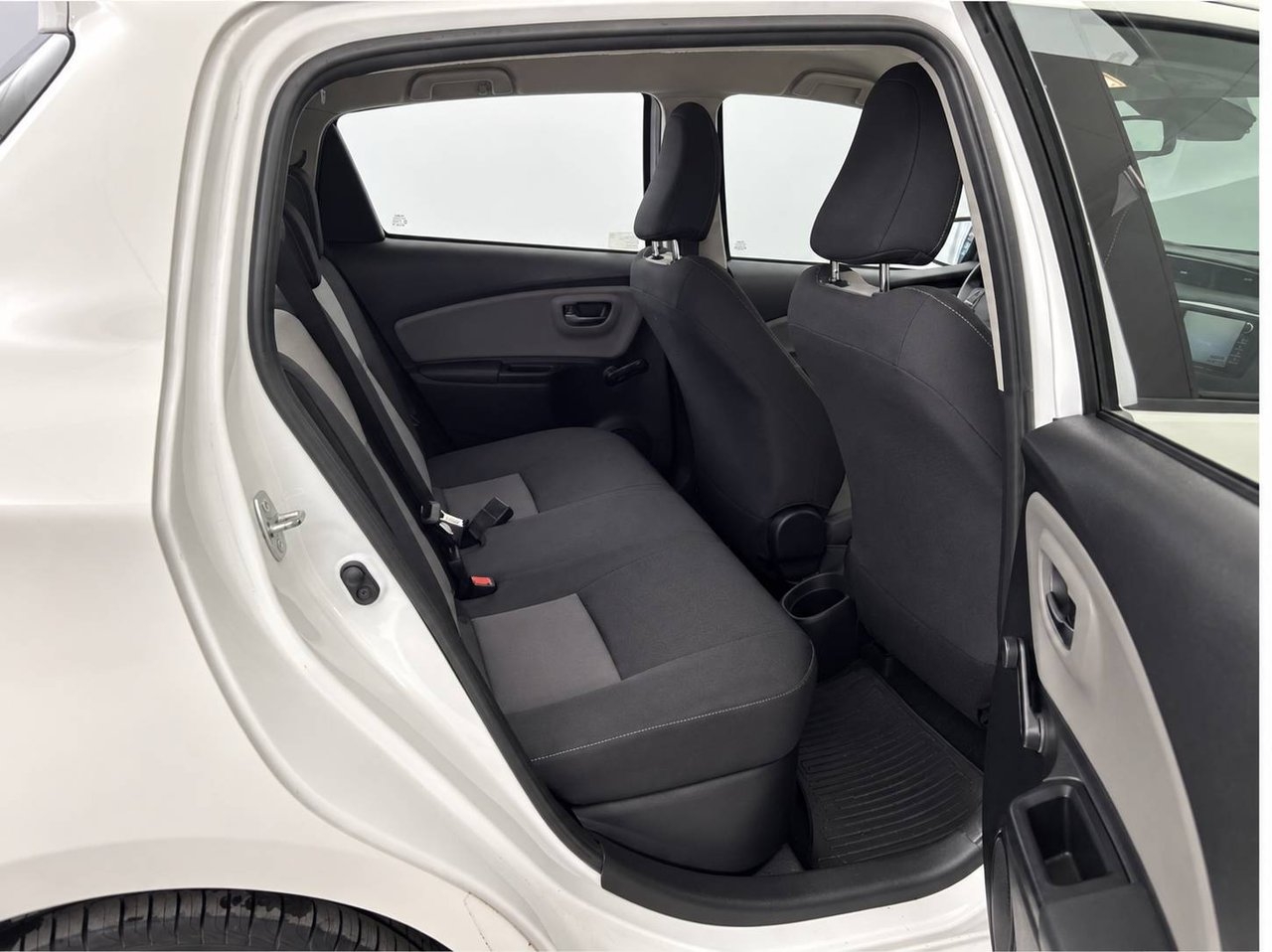Toyota Yaris Hybrid e-CVT Euro 6 2018, bild 7/10