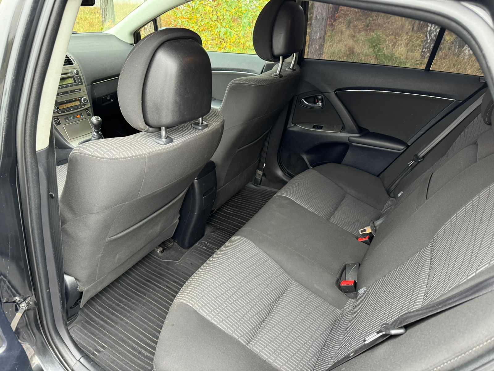 Toyota Avensis Kombi 2.0 D-4D Manuell 2010, bild 6/10