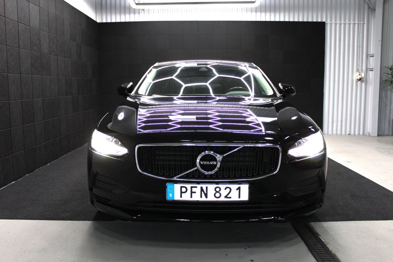 Volvo S90 D3 Geartronic 150 hk 2017, bild 2/10