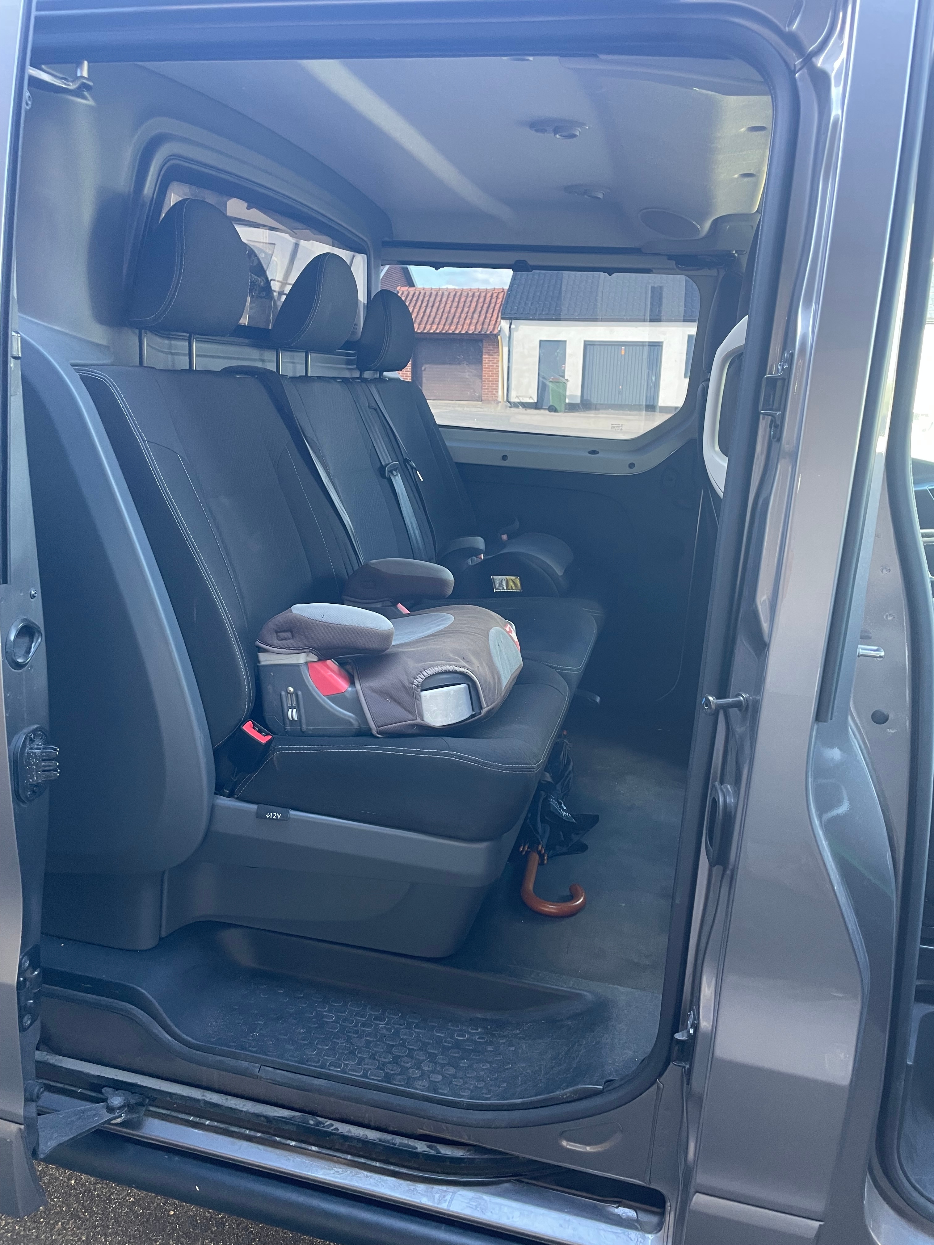 Renault Trafic 2021, bild 4/4