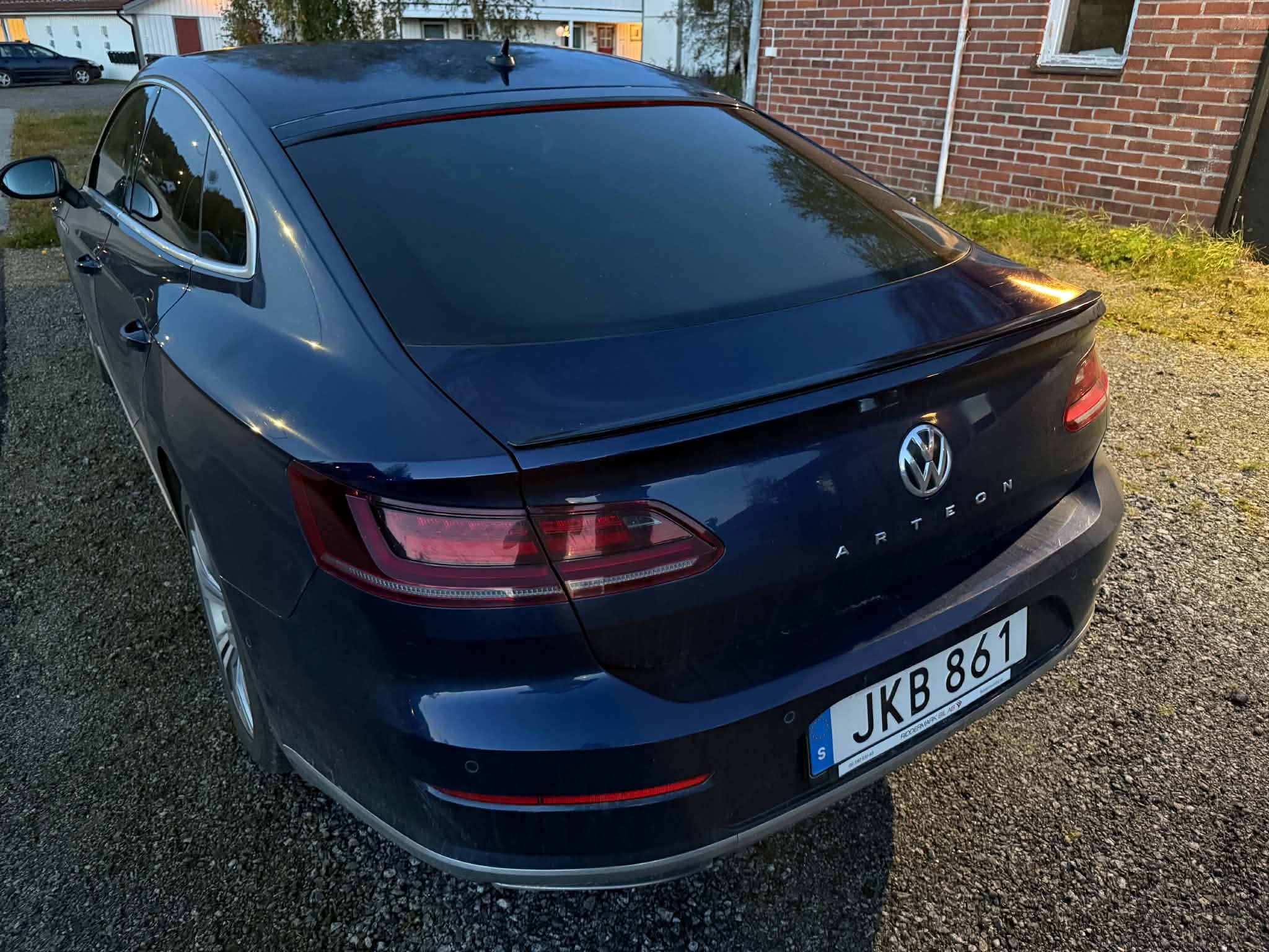 Volkswagen Arteon 2018, bild 2/3
