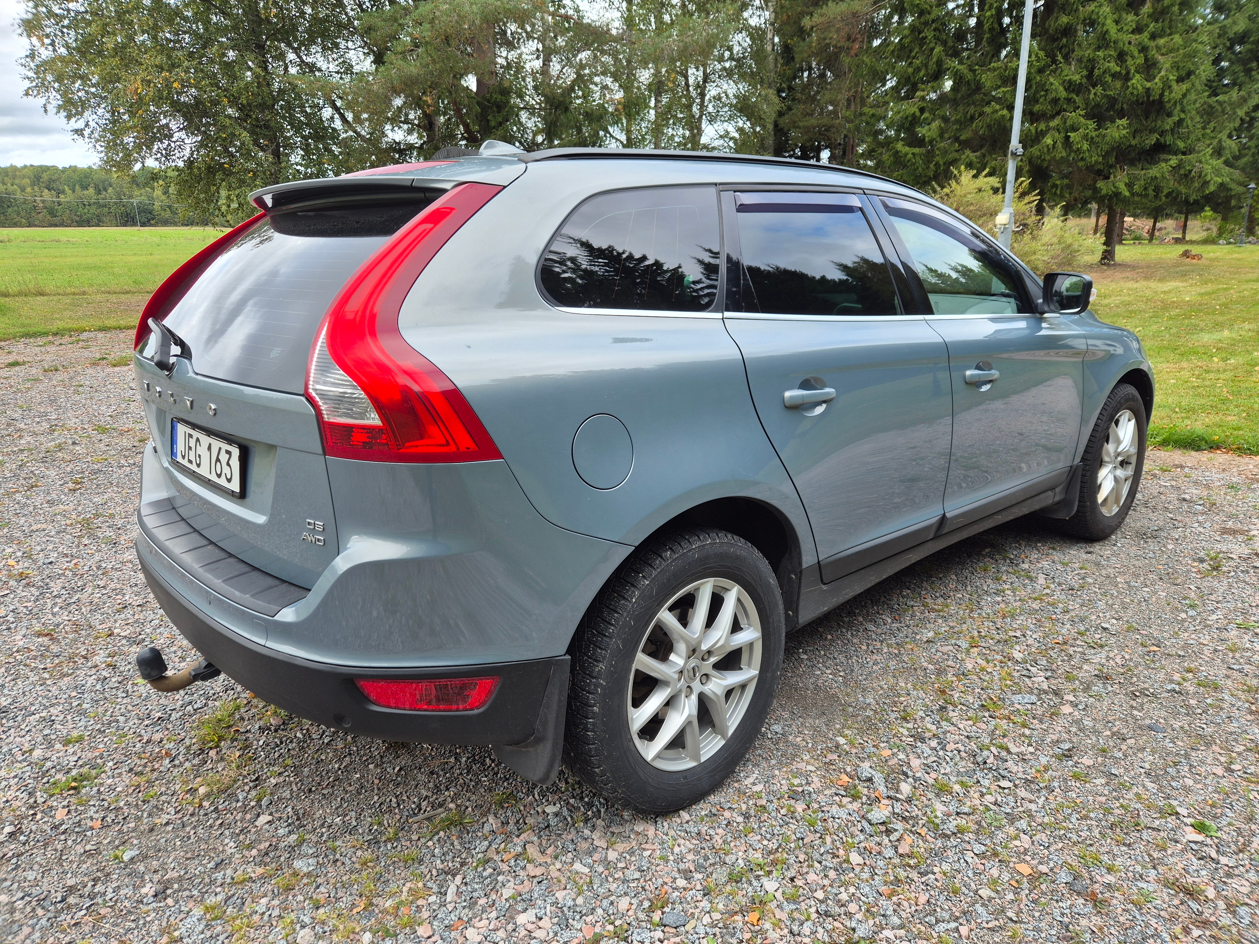 Volvo XC60 D5 AWD Geartronic 2009, bild 3/7